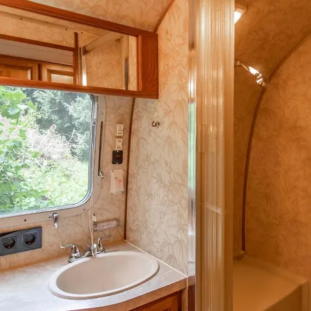 Дом отдыха Escapade Insolite Dans Airstream Vintage En Anjou - Fr-1-622-111