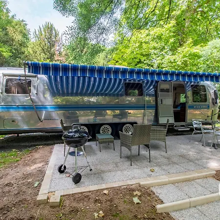 Escapade Insolite Dans Airstream Vintage En Anjou - Fr-1-622-111 * La Menitré